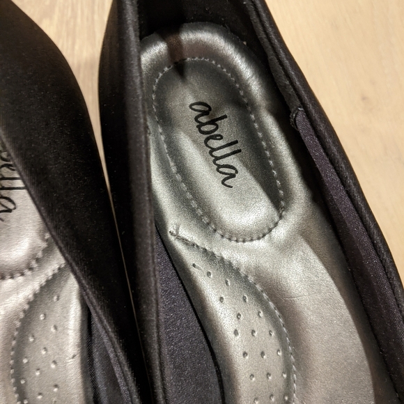 Abella Black Heels - Picture 11 of 12